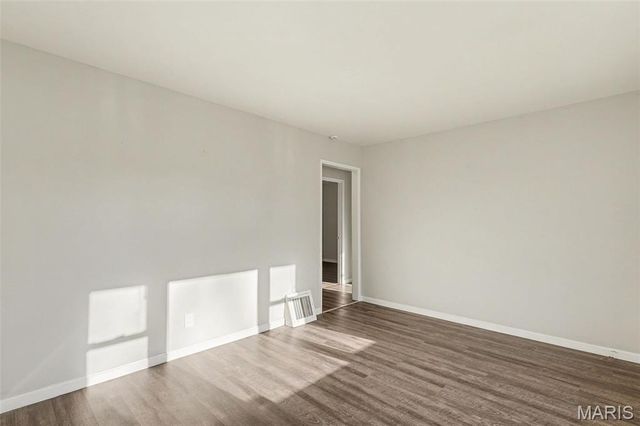 1711 Nemnich Avenue, St Louis, MO 63136