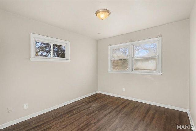 1711 Nemnich Avenue, St Louis, MO 63136