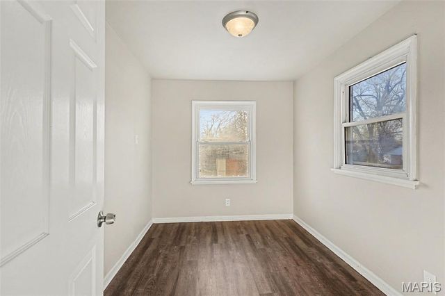 1711 Nemnich Avenue, St Louis, MO 63136