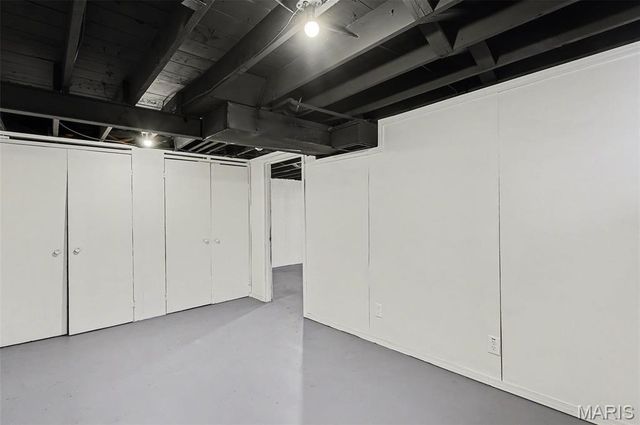 1711 Nemnich Avenue, St Louis, MO 63136