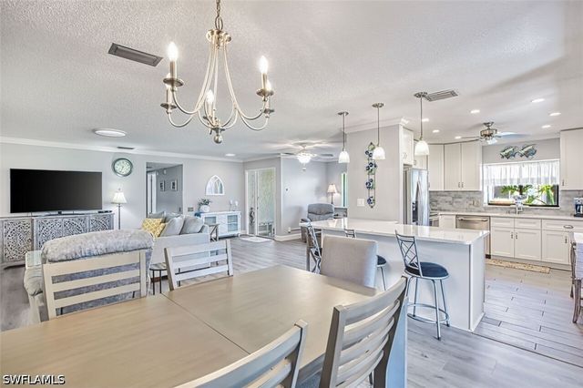 1796 Pine Glade CIR, Fort Myers, FL 33907