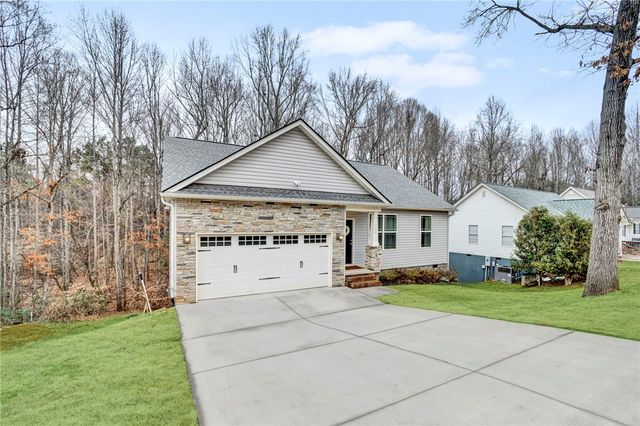 208 Joes Court, Easley, SC 29642