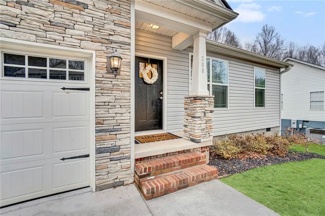 208 Joes Court, Easley, SC 29642