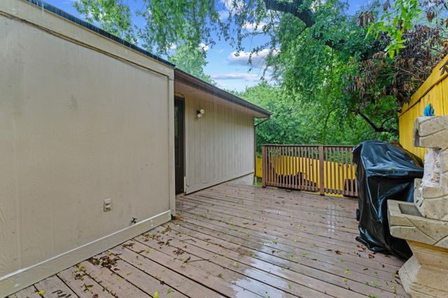 2305 Pena CV, Round Rock, TX 78681