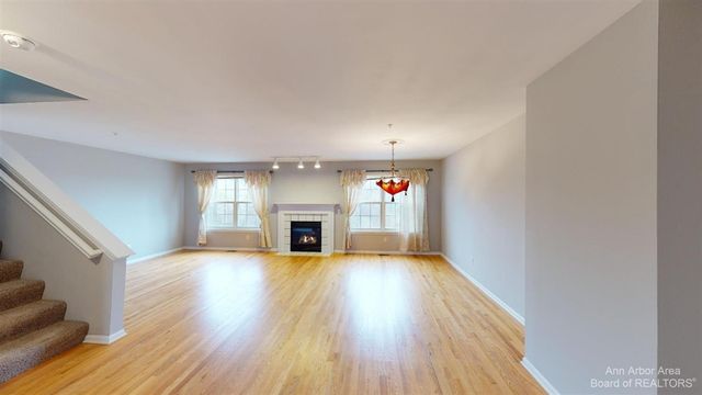 2970 Barclay Way, Ann Arbor, MI 48105
