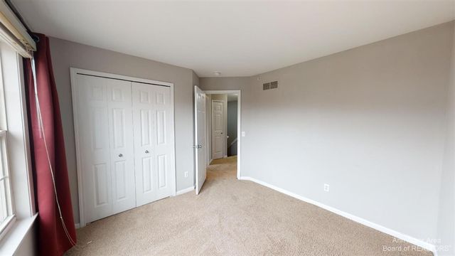 2970 Barclay Way, Ann Arbor, MI 48105