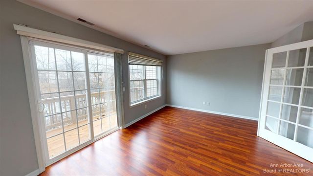 2970 Barclay Way, Ann Arbor, MI 48105