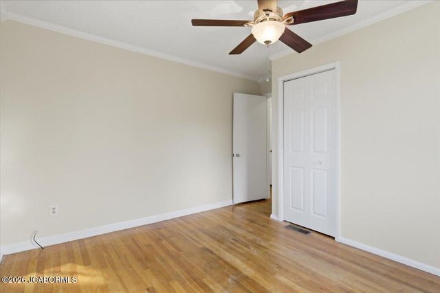 1511 SWIFTS HWY, Jefferson City, MO 65109