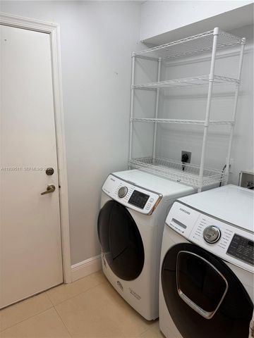 1552 NW 135th Avenue, Pembroke Pines, FL 33028