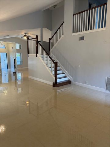 1552 NW 135th Avenue, Pembroke Pines, FL 33028
