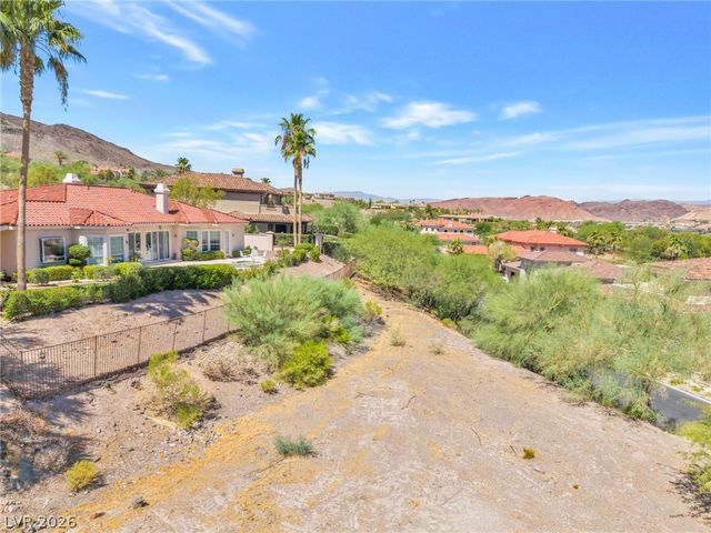 20 Camino Barcelona Place, Henderson, NV 89011