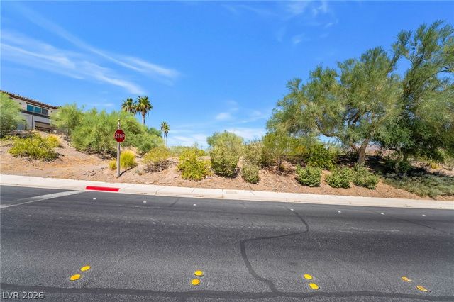 20 Camino Barcelona Place, Henderson, NV 89011