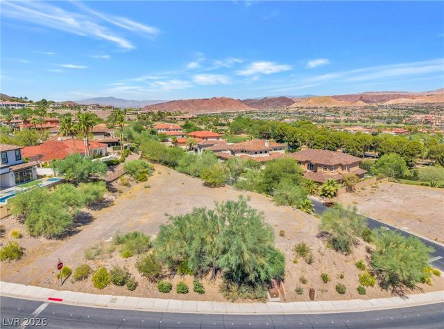 20 Camino Barcelona Place, Henderson, NV 89011