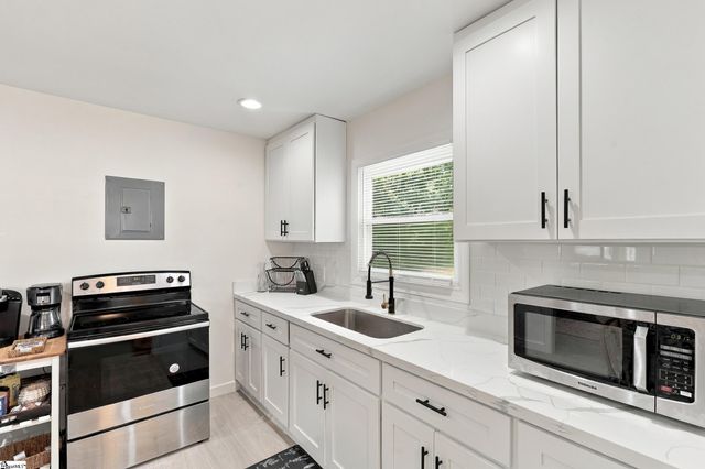 2318 S Mcduffie Street, Anderson, SC 29624