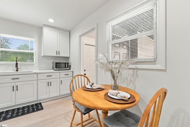 2318 S Mcduffie Street, Anderson, SC 29624