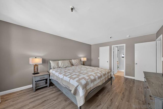 4015 Crown Point Dr. 310, San Diego, CA 92109