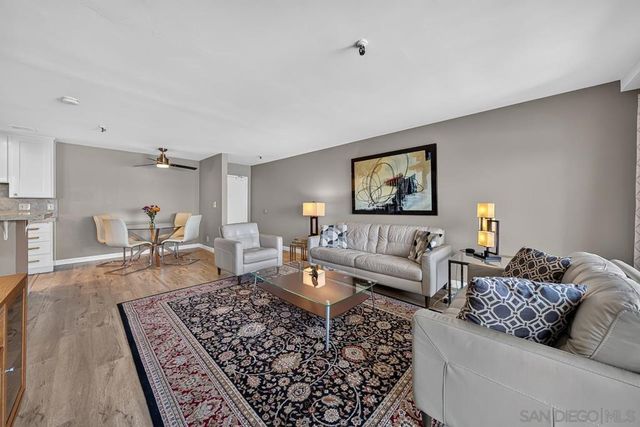 4015 Crown Point Dr. 310, San Diego, CA 92109