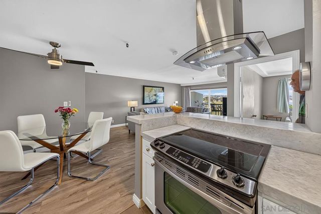 4015 Crown Point Dr. 310, San Diego, CA 92109