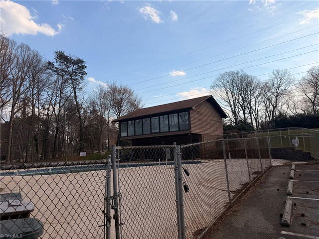 4409 Forest Walk Drive, Greensboro, NC 27455