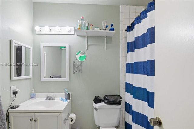 1270 NW 99th Ave 60, Pembroke Pines, FL 33024