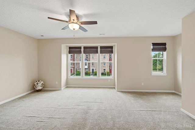 9558 Union Park, West Chester, OH 45069