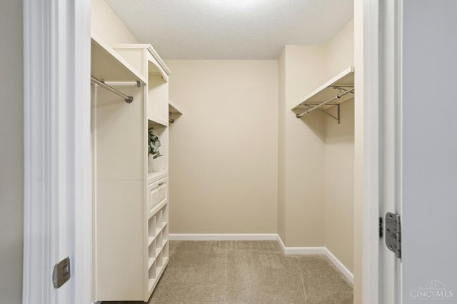 9558 Union Park, West Chester, OH 45069