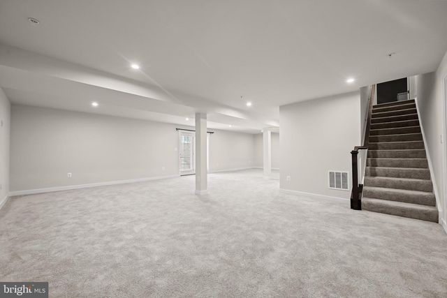 800 MOORE GATE WAY, Bowie, MD 20716