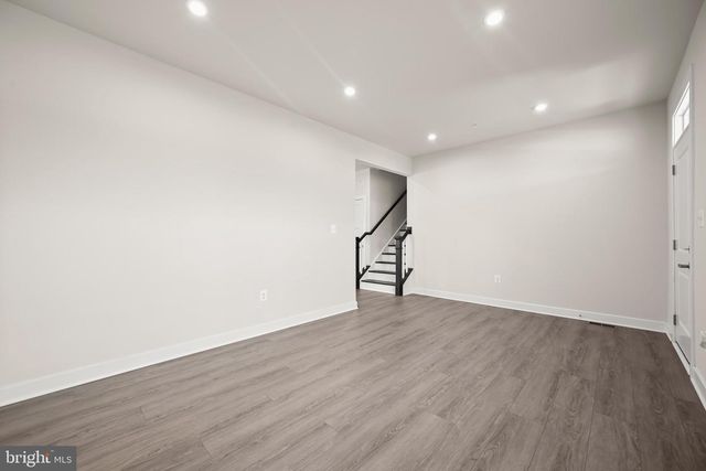 800 MOORE GATE WAY, Bowie, MD 20716