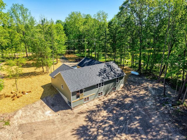 10551 W. Allen Road, Conway Township, MI 48836