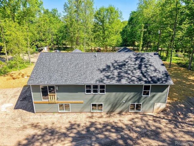 10551 W. Allen Road, Conway Township, MI 48836