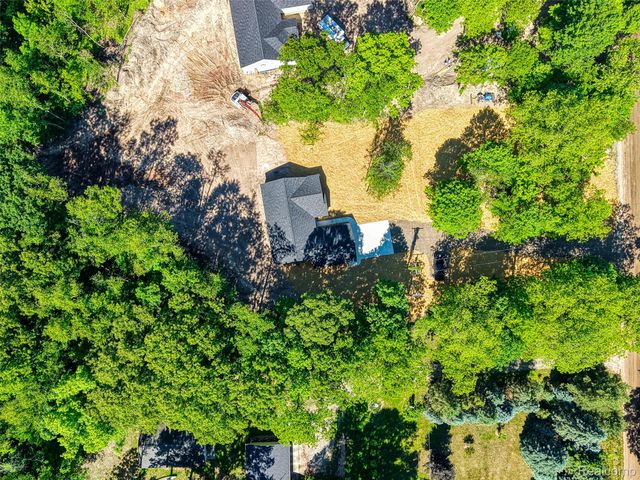 10551 W. Allen Road, Conway Township, MI 48836