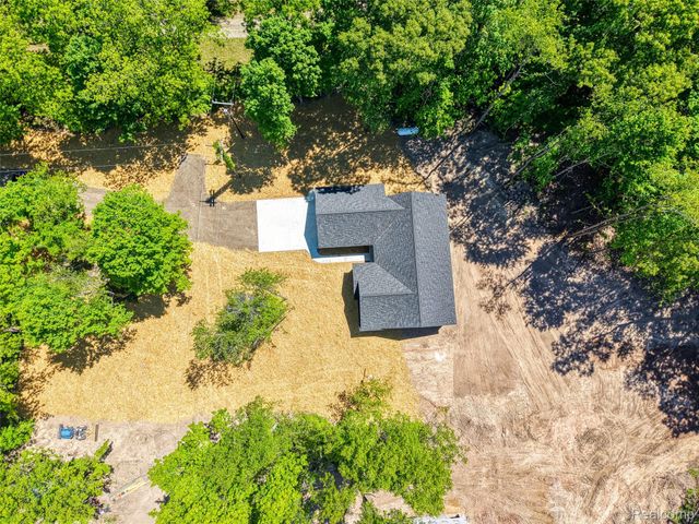 10551 W. Allen Road, Conway Township, MI 48836