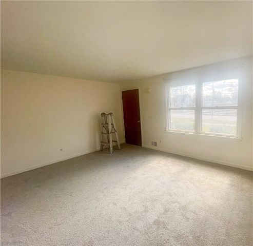 122-124 McCall Road, Rochester, NY 14616