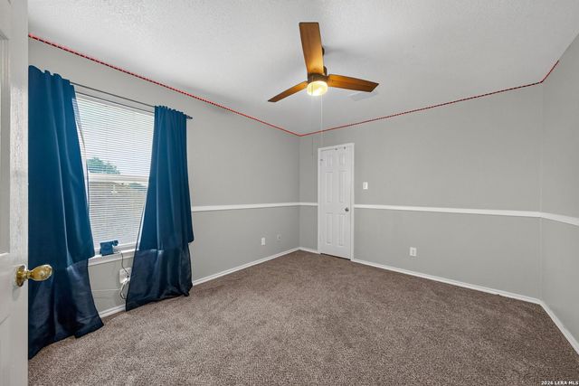 6207 SPRING VLY, San Antonio, TX 78247
