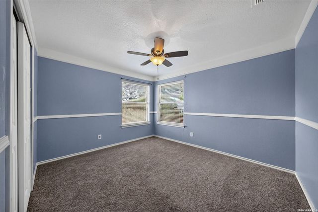 6207 SPRING VLY, San Antonio, TX 78247