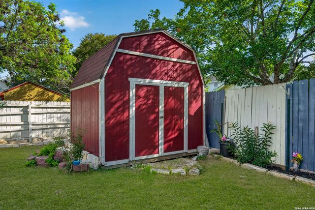 6207 SPRING VLY, San Antonio, TX 78247