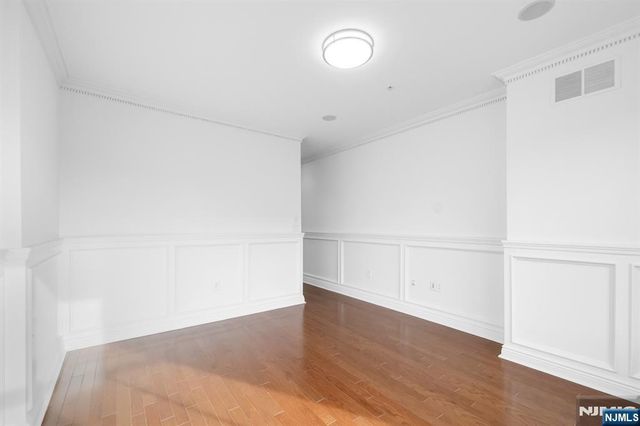 22 Ave At Port Imperial 403, West New York, NJ 07093