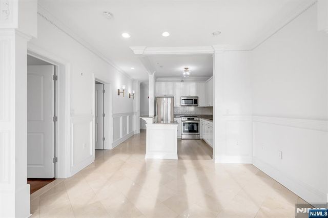 22 Ave At Port Imperial 403, West New York, NJ 07093