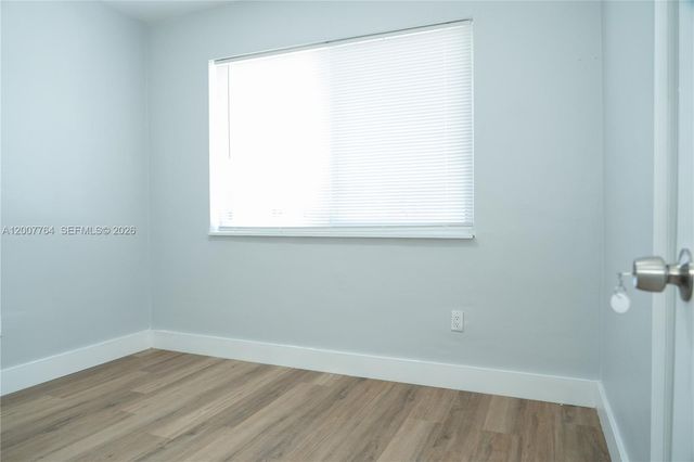 4000 NW 195th St, Miami Gardens, FL 33055