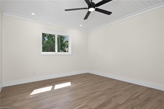 1213 SW 10th PL, Cape Coral, FL 33991