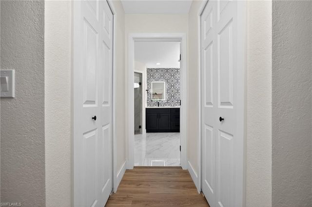 1213 SW 10th PL, Cape Coral, FL 33991