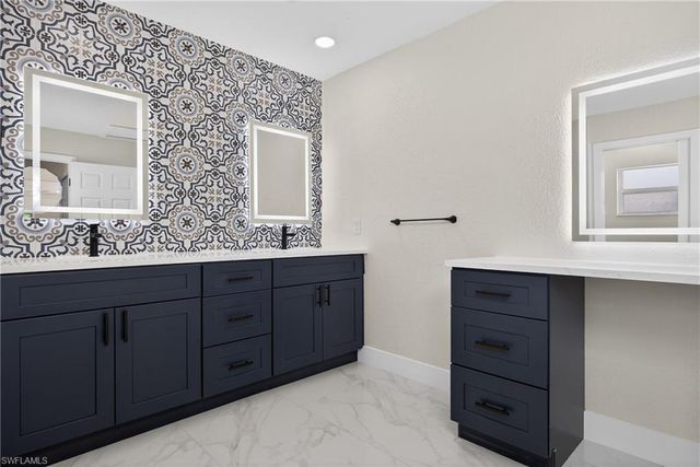 1213 SW 10th PL, Cape Coral, FL 33991