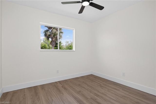 1213 SW 10th PL, Cape Coral, FL 33991