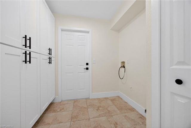 1213 SW 10th PL, Cape Coral, FL 33991