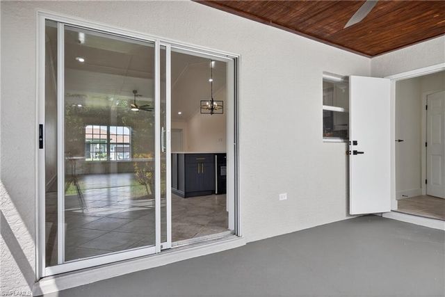 1213 SW 10th PL, Cape Coral, FL 33991