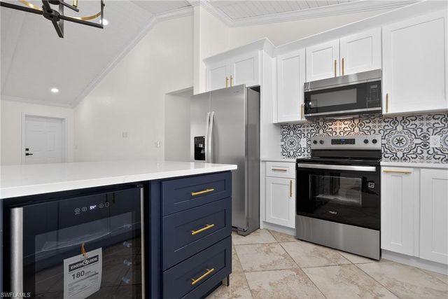 1213 SW 10th PL, Cape Coral, FL 33991