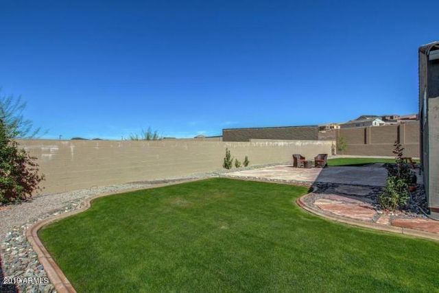 2942 W AMBER SUN Drive, Phoenix, AZ 85085