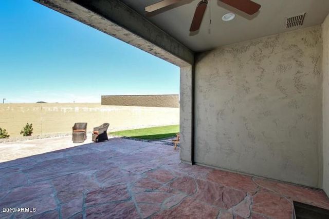 2942 W AMBER SUN Drive, Phoenix, AZ 85085