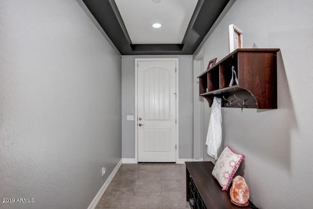 2942 W AMBER SUN Drive, Phoenix, AZ 85085