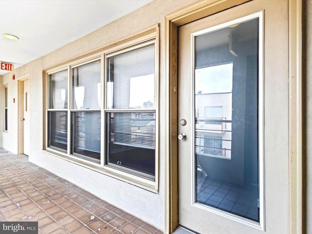 911 CHARLES ST S #409, Baltimore, MD 21201